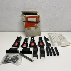 FIAT UNO 3 PORTE KIT SUPPORTI MONTAGGIO PORTAPACCHI PORTASCI OEM 5899270 - Picture 1 of 13