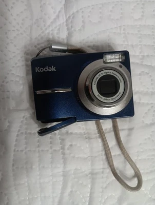 Kodak EasyShare CD93 9.2MP 3x Digital Camera Blue-Parts Only - Image 1 of 4