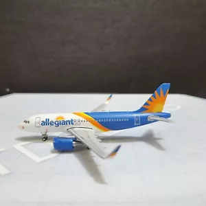 1/400 ALLEGIANT AIRLINES AIRBUS A319-100WL 2017'S NEW COLORS GEMINI JETS - Picture 1 of 8