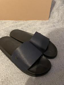 kurt geiger sliders mens