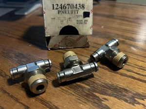 Lot of 3, Norgren Pneufit Swivel Tee,  1/4" Tube OD  x 3/8 NPT,  Brand New - Picture 1 of 2