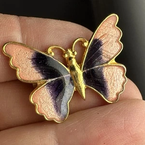 Vintage gold toned enamel butterfly brooch - Picture 1 of 5