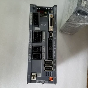 Servoaccionamientos usados Mitsubishi MR-J4W2-44B envío gratuito - Imagen 1 de 1