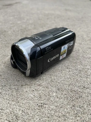 Canon VIXIA HF R30 Full HD Camcorder Black Non Working For Parts - Image 1 of 4
