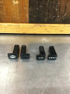 Triumph TR7 • Original Heater & Air Vent Knob Set, Used. KT1519 - Picture 1 of 9