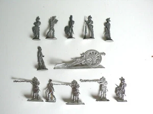 LOT PETITS SOLDATS PLAT D'ÉTAIN 1er EMPIRE BON ÉTAT Ht 3,5cm N° 13 - Imagen 1 de 3
