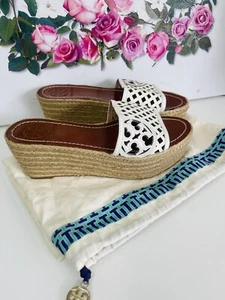 TORY BURCH SANDALS FLATS IVORY PLATFORM SIZE 6 BNWOT - Picture 1 of 15