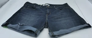 Signature Gold Levi Strauss Mid-Rise Women's 5'' Shorts Size 10/30 - Picture 1 of 4