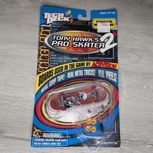 Tech Deck Tony Hawk's Pro Skater 2 - Birdhouse Tony Hawk (Skelett) - getragene Karte - Bild 1 von 3