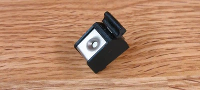 ICOM IC-735 RICAMBI: TERMINALE DI TERRA A MOLLA - Immagine 1 di 2