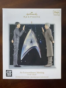 HALLMARK 2012 STAR TREK EIN AUSSERGEWÖHNLICHES MEETING SOUND ORNAMENT - Bild 1 von 3