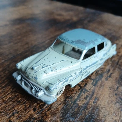 Dinky Toys #24V Buick Roadmaster - Hecho en Francia  Foto 1 de 4