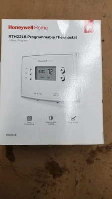 Honeywell Home RTH221B Programmable Thermostat - Open Box and Complete. - Image 1 of 4