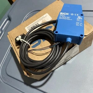 *new* SICK RT-B1117 60-900mm Infrared Photoelectric Proximity Sensor HILMOT - Picture 1 of 6