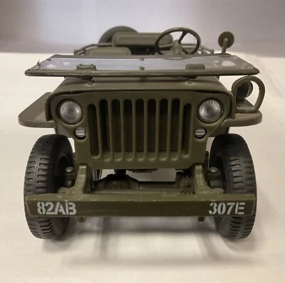 Gate WWII Willy's Jeep Beetle Bailey Sarge Otto National Motor Museum Mint 1:32 - Image 1 of 4