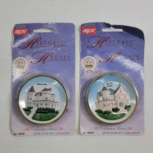 Vintage 2er Set Arjon "Historische Häuser" Mini Sammelteller 3" mit Staffelei selten! - Bild 1 von 5