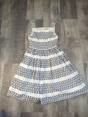 Vestido Brooks Brothers Rojo Vellón Floral Bordado Algodón Ojales Talla 8 Blanco Foto 1 de 4