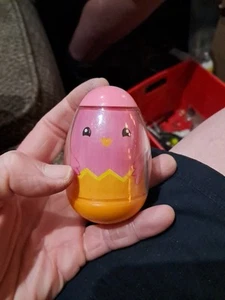 Playskool Weebles Wobble #37 Frühling Ostern rosa Küken orange Ei Figur 2009 - Bild 1 von 1