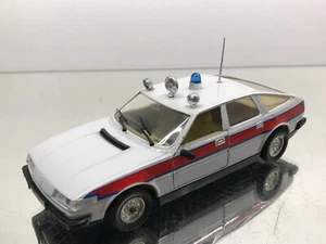 POLISTIL S728 ROVER 3500 UK POLICE -WHITE 1:25- GOOD extremely rare- B13 - Picture 1 of 7