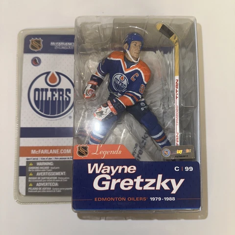 Wayne Gretzky McFarlane Legends Series 1  Oilers Blue Jersey action figure NHL Cover