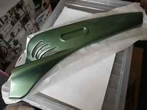 Vespa Left Side Fairing ET2 ET4 50 125 150 98-05 8216195 Olive Green 331 8216005 - Picture 1 of 2