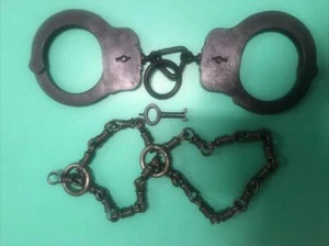 Chains And Cuffs Black Carabinieri Royal With Keys Handcuffs - Picture 1 of 1