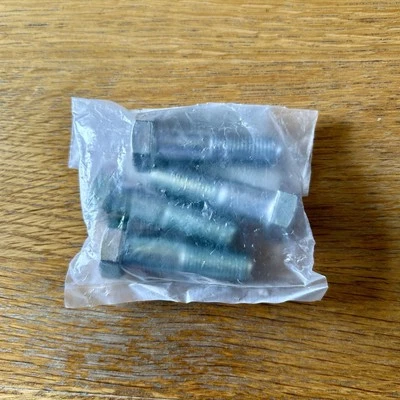 SKYLINE GTR R34 Brembo Brake Caliper Bolts Front x4 100% NEW GENUINE NISSAN PART - Image 1 of 3