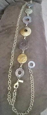 Cinturón de cadena ajustable Chicos para mujer de latón dorado plateado 52 pulgadas  Foto 1 de 4