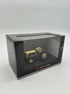Universal Hobbies Ferguson TO 35 - 1957 Figur Sammlerstück Maßstab 1:32 - Bild 1 von 4