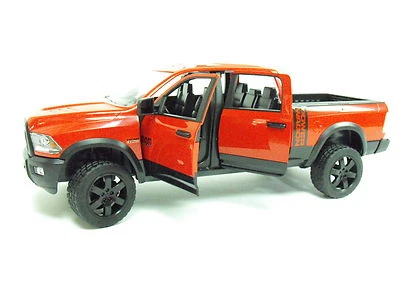 Bruder 02500 RAM 2500 Power Wagon Pickup Dodge Geländewagen Truck