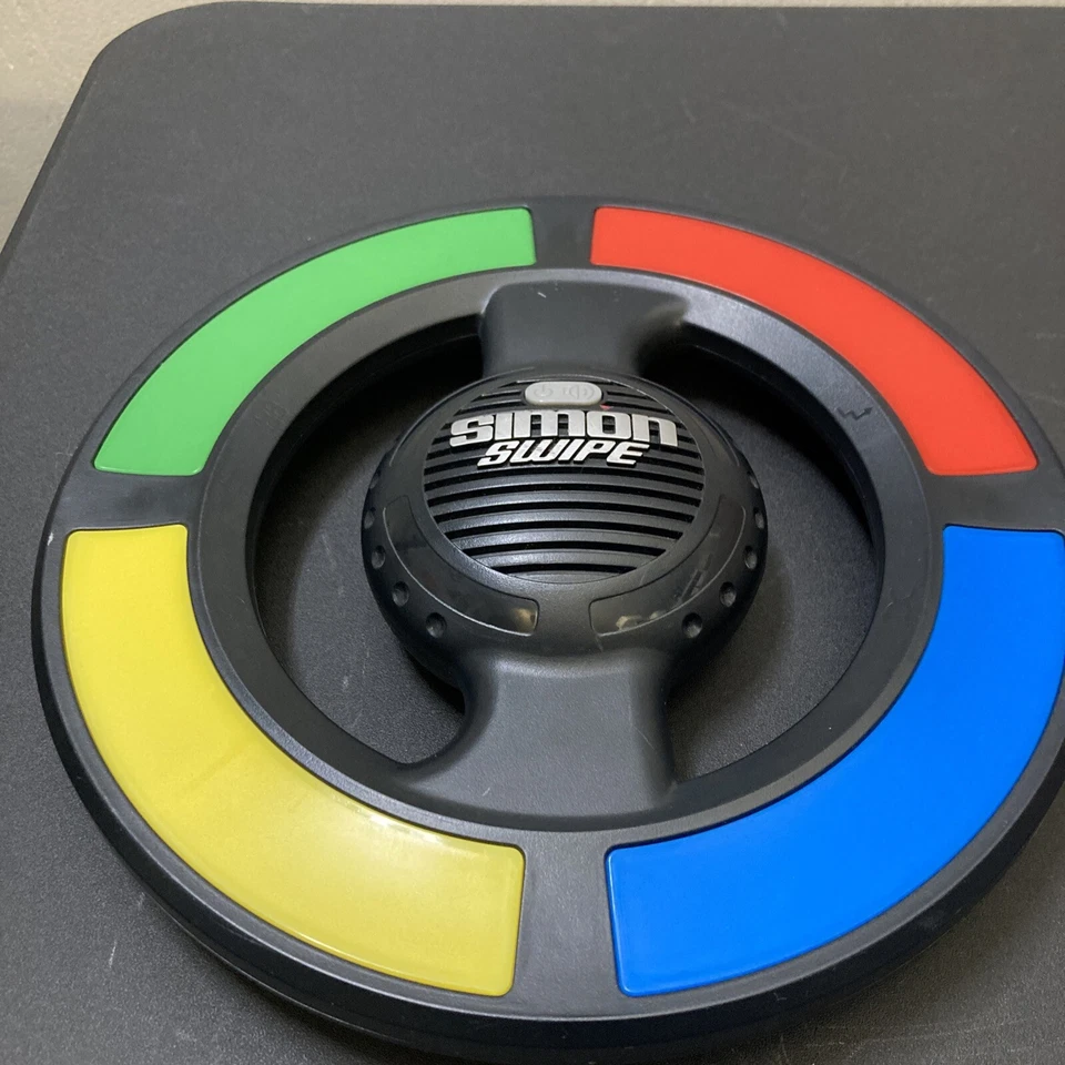 2013 Hasbro Simon Swipe Handheld Electronic Memory Game Used - Image 1 of 4