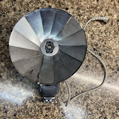 Honeywell Tilt-A-Mite Mount Flash - works good - Image 1 of 4