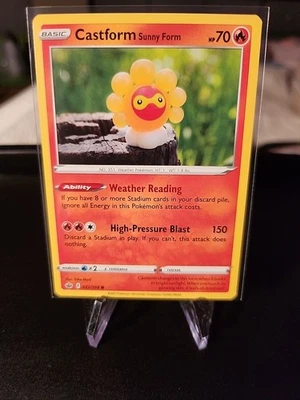 Castform Sunny Form 022/198 Swsh06: Sword & Shield - Chilling Reign Regular - Image 1 of 2