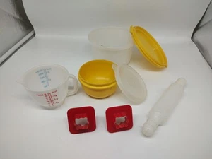 TUPPERWARE Toys MINI-MIX-IT 1979 Vintage Set Miscelatore Bambini 8 Pezzi - Foto 1 di 8