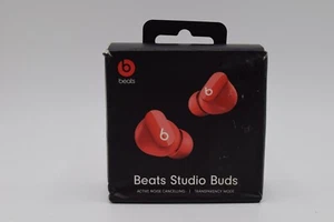 Auriculares Beats by Dr. Dre Studio Buds totalmente inalámbricos con cancelación de ruido - rojos - Imagen 1 de 10