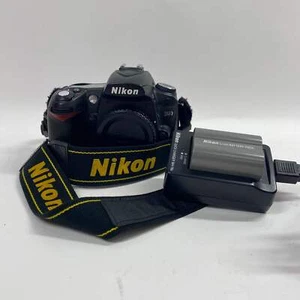 Nikon D90 12.3MP DSLR Camera 10207 Shutter Count - Picture 1 of 11