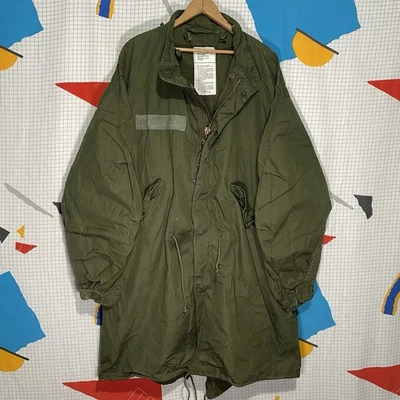 Jaqueta Parka Rabo de Peixe Vintage Anos 80 M-65 M65 USGI Média Ártica Extrema Fria 1982 - Imagem 1 de 4
