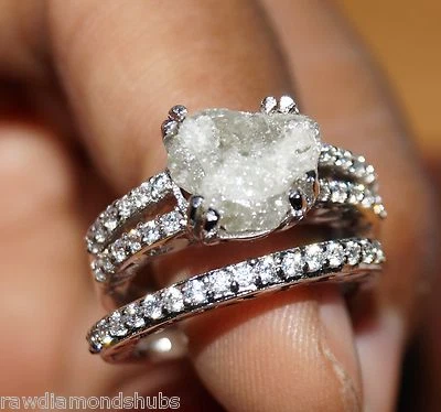 3.09Anillo de diamantes en bruto gris/blanco natural, anillo de diamantes en bruto sin cortar, plata 925 Foto 1 de 4