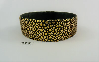 923) Rochenleder Armband 2 cm Breit mit Edelstahl Verschluss  - Bild 1 von 4