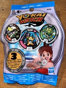 Yo-Kai Watch Blind Bag Serie 1 Action Figure Hasbro 2015 Include 3 Medaglie Giocattolo - Foto 1 di 2
