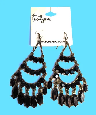 Brincos femininos Forever 21 novos com etiquetas lustre cor ouro preto gancho fechamento - Imagem 1 de 4