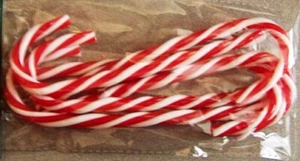 CHRISTMAS ORNAMENT - 6" CANDY CANE - RED & WHITE ORNAMENTS SET OF 6 - IMPORTED - Picture 1 of 2