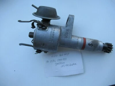 Porsche 911 2.7L ('74-'77) Ignition Distributor / No Cap BOSCH 0231184007 - Image 1 of 4