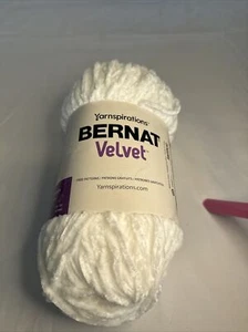 Bernat Velvet Yarn 10.5 oz White Weight 5 Bulky 315 Yards Polyester Knitting - Picture 1 of 5