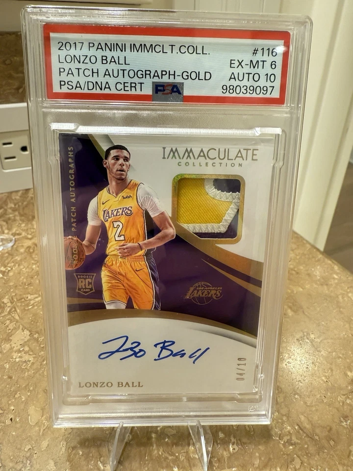 2017 Panini Immaculate Lonzo Ball Rookie Patch GOLD Auto /10!! Lakers - 🏀🏀 - Image 1 of 3