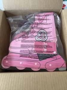 Loungefly Barbie: The Movie AMC Exclusive Rollschuh Umhängetasche LE 1000 - Bild 1 von 2