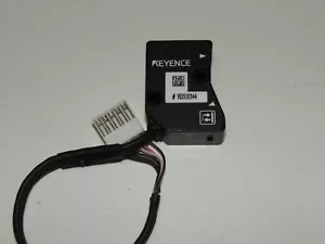 KEYENCE LV-NH37 Laser proximity sensor - Picture 1 of 3