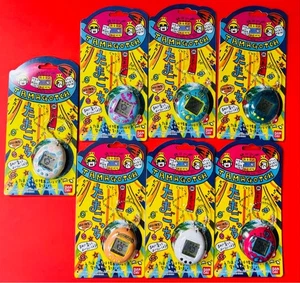 [Lot of 7] Bandai Tamagotchi 1996 Original 1st Generation Full Set + 1997 Swirl - Picture 1 of 10