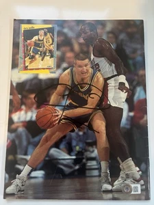 Chris Mullin Saint John’s Golden State Warriors SIGNED Beckett Magazine BAS COA - Bild 1 von 3