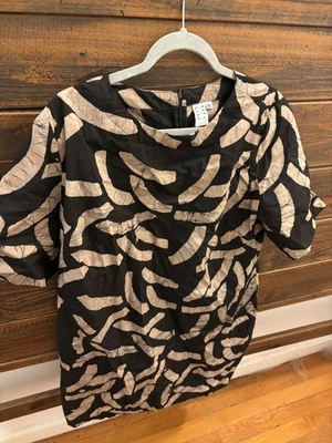 Vestido corto estampado blanco y negro Osei Duro Foto 1 de 2